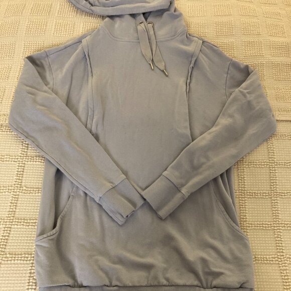 Seraphine Maternity Nursing Hoodie (Powder Blue, Small) - Picture 3 of 4